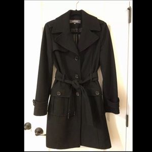Women’s 8 Kenneth Cole Reaction black trench coat
